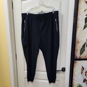 GAP SLEEKTECH ATHLETIC PANTS